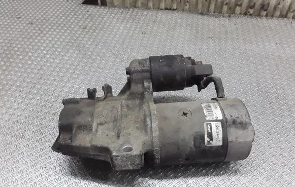 Volkswagen Golf IV Starter motor S13250