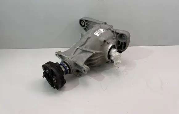 BMW 5 G30 G31 G38 Rear differential 8647115