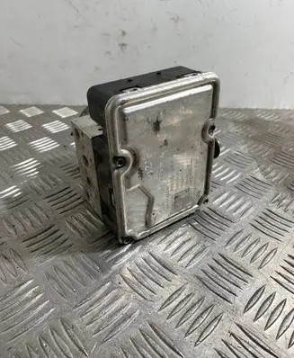 Volkswagen Touareg II ABS Pump 7P0907379J 7P0614517J
