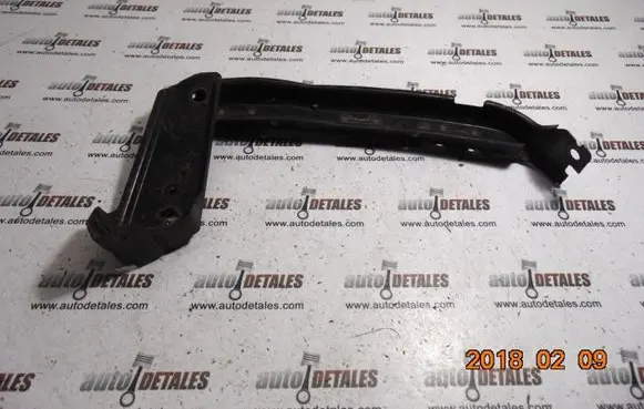 Honda CR-V Front bumper mounting bracket