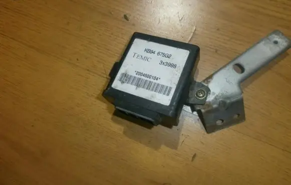 Mazda 323 F Immobilizer control unit/module kb94675g2 3x3998