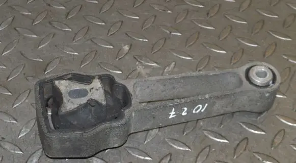 Land Rover Range Rover Evoque L538 Engine mount bracket