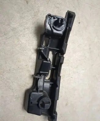 Peugeot 108 Rear bumper mounting bracket 3200201162 131600100 525350H050