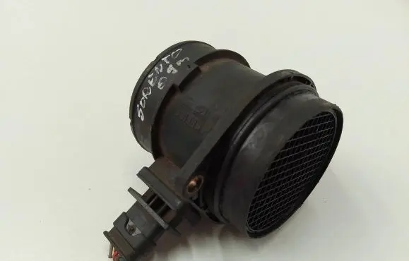 KIA Sorento Mass air flow meter 9220930006