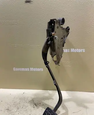 Toyota Avensis T250 Clutch pedal 16092a01