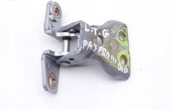 Mitsubishi Pajero Rear door hinge set 
