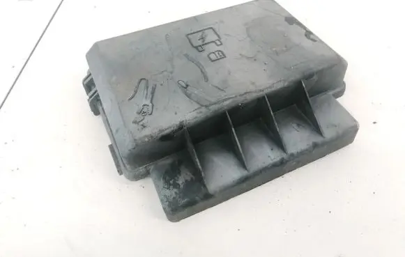 Dodge Magnum Fuse box cover 7140191430 7140-1914-30