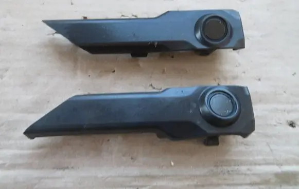 Volvo XC90 Front parking sensor holder (PDC) 31383829