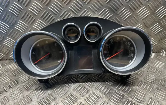 Speedometer (instrument cluster)