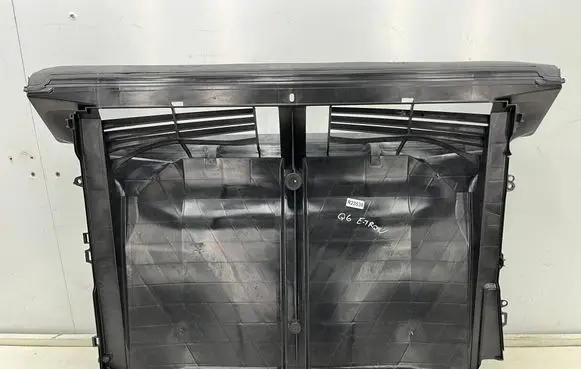 Porsche Macan (95C) Radiator trim 85E121286