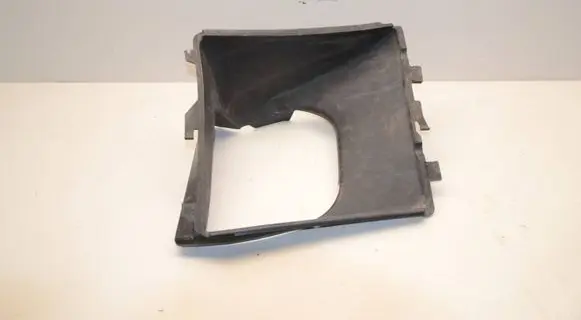 Porsche Macan (95B) Intercooler air guide/duct channel 95B117335B 9715