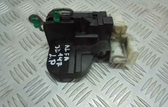 Alfa Romeo 147 Front door lock