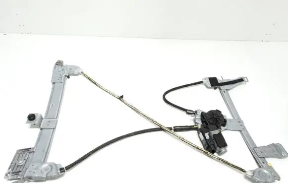Peugeot 207 CC Front door window regulator with motor 9673835380