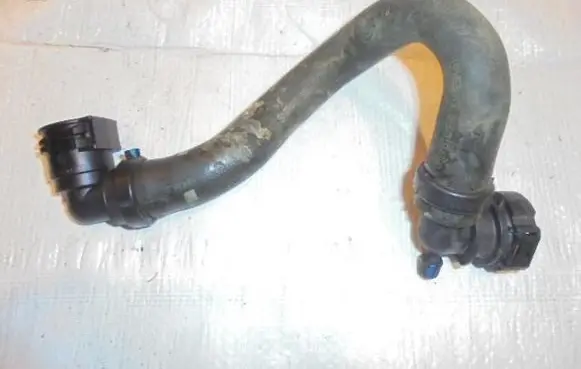 Citroen C4 Cactus Engine coolant pipe/hose 9803184280