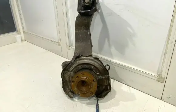 Mini Cooper Countryman R60 Rear wheel hub 9805657 31469 42100