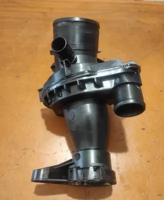 Renault Trafic III (X82) Air intake duct part 1047863S01
