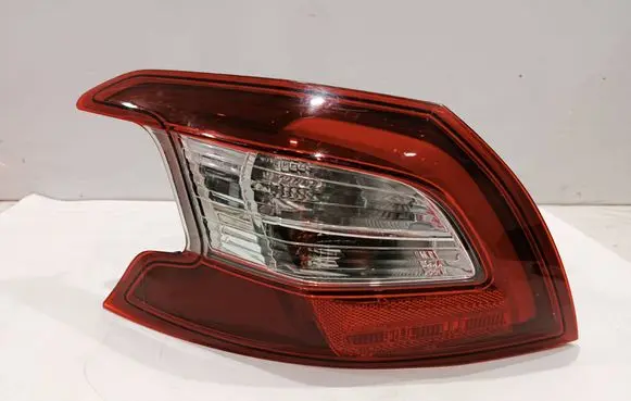 Peugeot 308 Rear/tail lights 9677817680 81250101