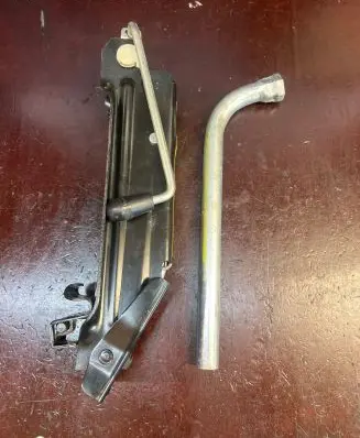 Volkswagen Jetta V Lift Jack 3A243517