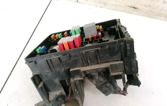 Skoda Octavia Mk2 (1Z) Fuse box set 017181301 0-1718130-1