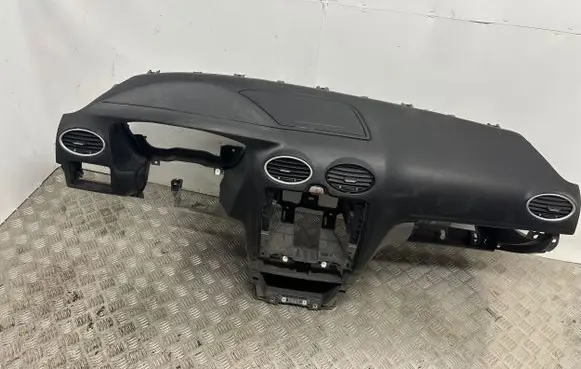 Ford Focus Dashboard 8M51A04305