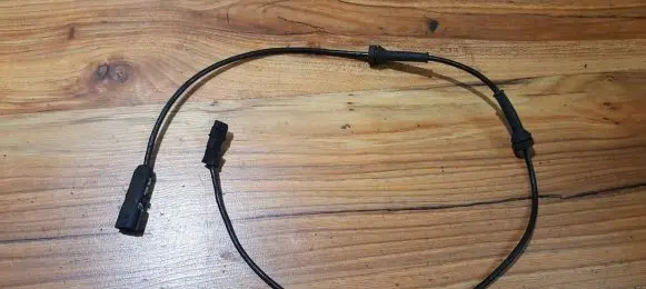 Renault Scenic II - Grand scenic II ABS brake wheel speed sensor 8200416683 10.0711-5181.3