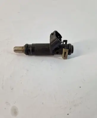 Audi A4 S4 B6 8E 8H Fuel injector 06B133551T