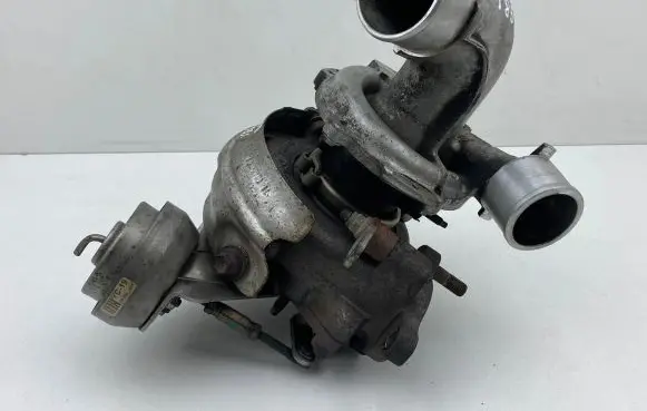 Toyota Verso Turbo 172010R060 V385 09033101517