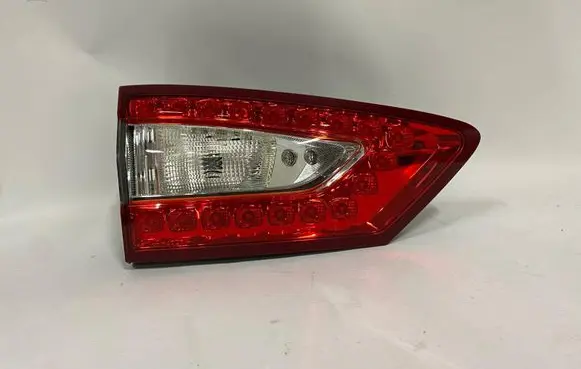 Ford Mondeo MK V Tailgate rear/tail lights DS7313A603CH 21060107