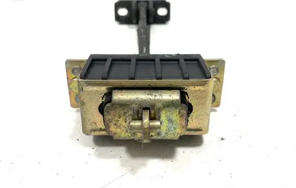 Mercedes-Benz CLS C219 Front door check strap stopper