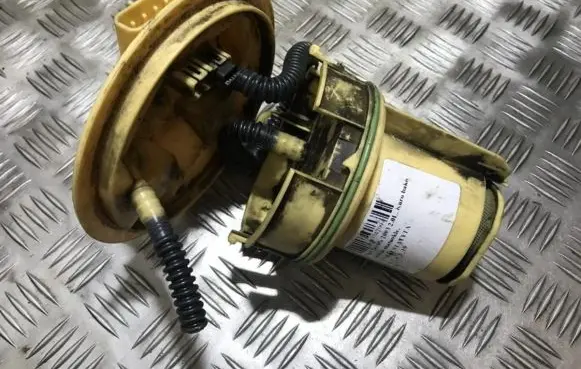 Opel Vectra C Fuel level sensor 