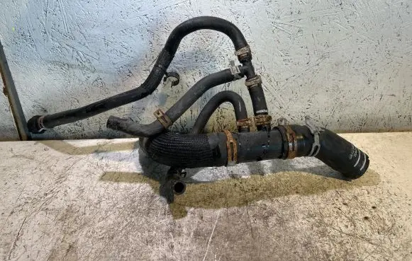 Jeep Grand Wagoneer Coolant pipe/hose 68425467AA