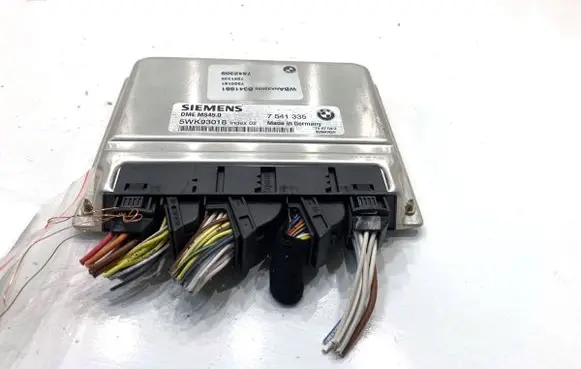 BMW 5 E60 E61 Engine control unit/module ECU 7541335