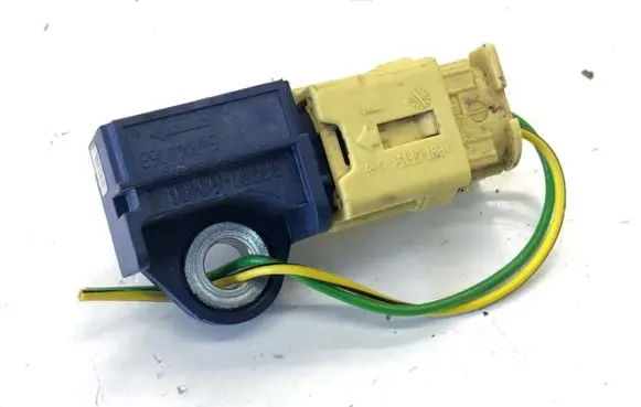 Suzuki SX4 S-Cross Airbag deployment crash/impact sensor 3893061M00