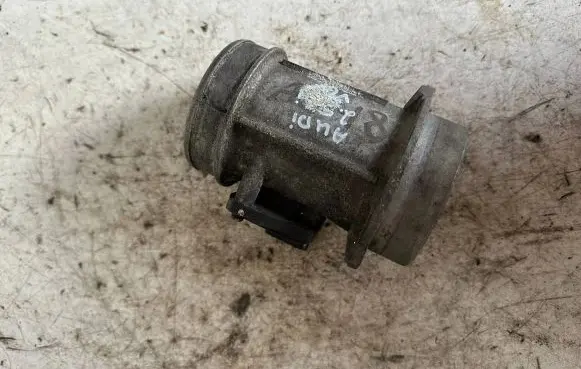 Audi A6 S6 C5 4B Mass air flow meter 059906461D