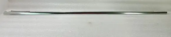 Volkswagen Touareg I Front door trim (molding)
