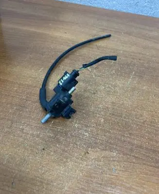 Volkswagen Crafter Turbo solenoid valve 06F906283F E3163