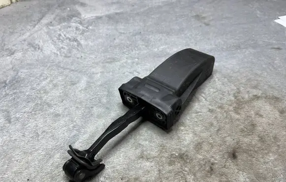 Seat Leon (5F) Rear glass lock/latch C763 6F0837267