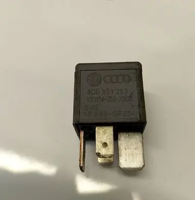 Skoda Superb B5 (3U) Other relay 8D0951253 8D0951253A