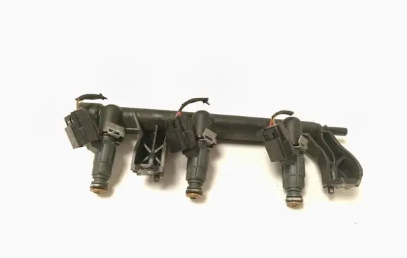 Fuel injector