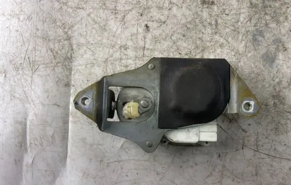 Mitsubishi Pajero Sport I Central locking motor Mr432147
