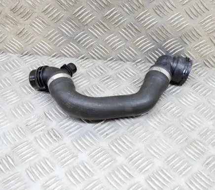 Mercedes-Benz GLC X253 C253 Engine coolant pipe/hose A2135014801