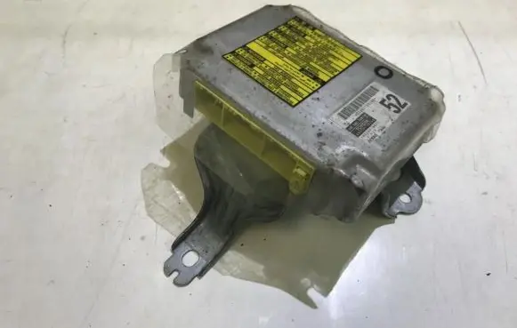 Lexus RX 300 Airbag control unit/module 8917048060 89170-48060