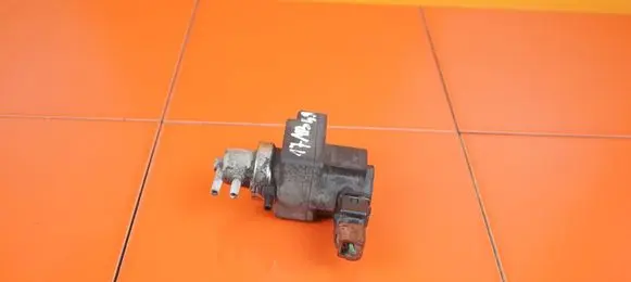 Nissan Navara D40 Fuel pressure sensor 14956EB300 YD25