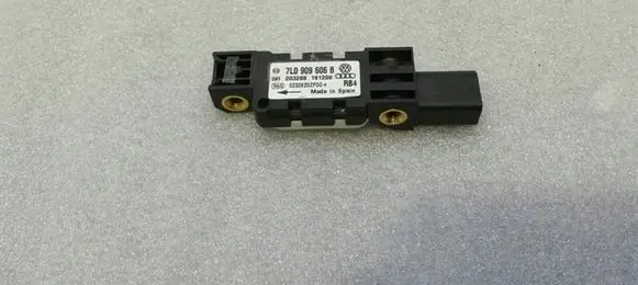 Porsche Cayenne (9PA) Airbag deployment crash/impact sensor 7L0909606B