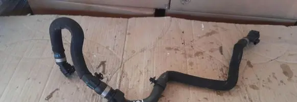 Peugeot 208 II Engine coolant pipe/hose 