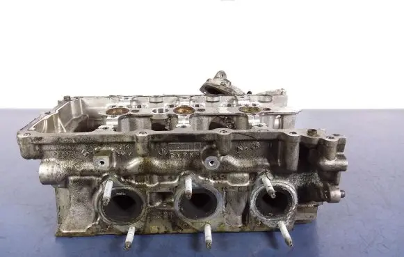 Renault Laguna III Engine head 8200816799