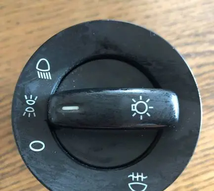 Volkswagen PASSAT B6 Light switch 1K094143 081871760
