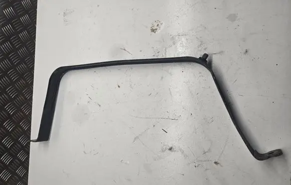 Volkswagen Tiguan Allspace Fuel tank mounting bracket 5QF201656D