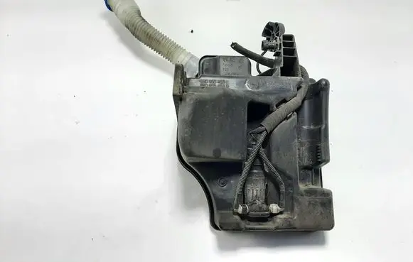 Volkswagen Polo V 6R Windshield washer fluid reservoir/tank 6R0955453E 6R0955453D