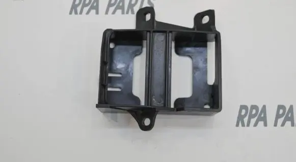 Mercedes-Benz S W221 Front parking sensor holder (PDC) A2218850367 11029939